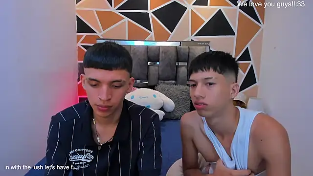 Juan_Nd_Steven live cam on StripChat