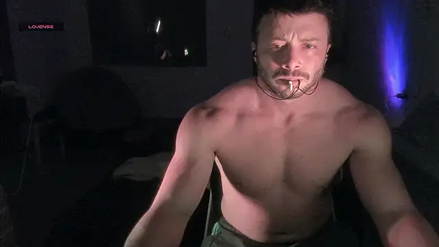 AlexJaz11 live cam on StripChat