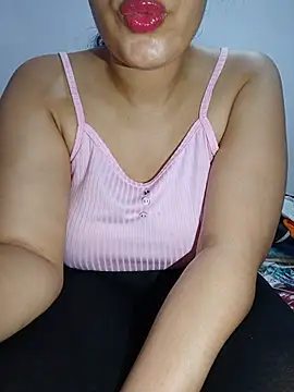 Yossra_ell webcam