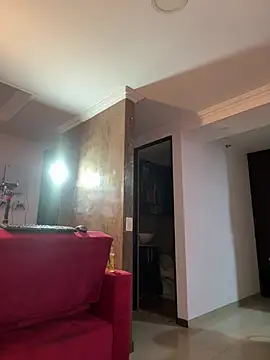 dereckgreen live cam on StripChat