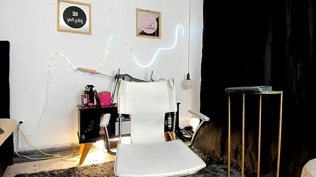 Alissemasiel live cam on StripChat