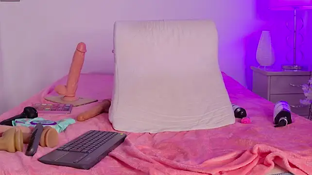 hellzel_moon webcam