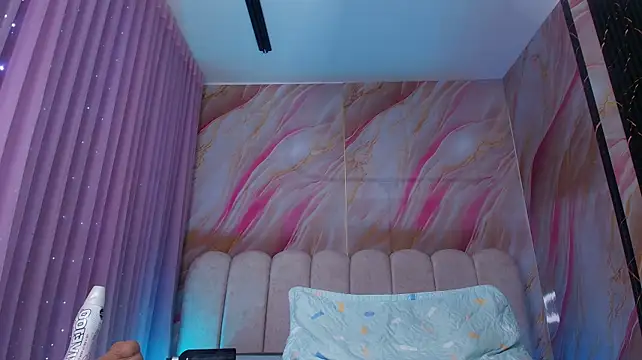 sofi_dv live cam on StripChat
