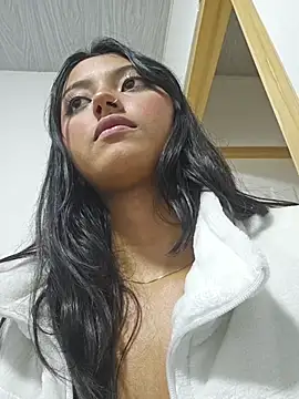 Yulia_Mercier_ webcam