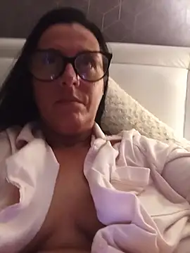 VelvetNaughty-Shem live cam on StripChat