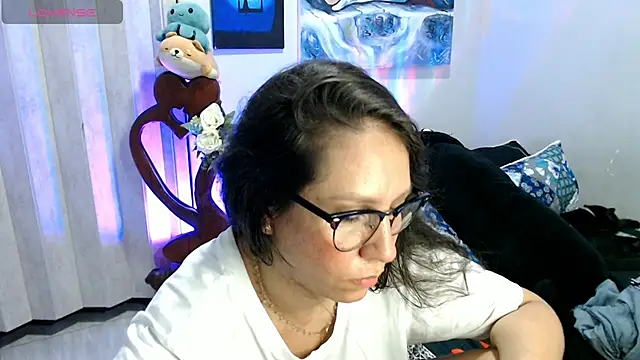 naihroby live cam preview