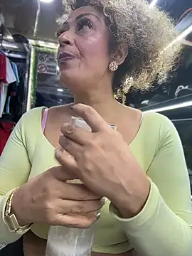 Katti_Barrera live cam preview