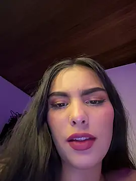 Maddy_Rouse_ live cam on StripChat