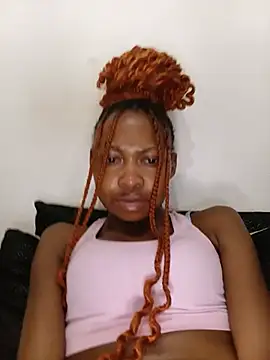 Sweethoneypot25 live cam on StripChat