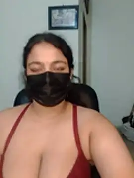 nosrat014 live cam on StripChat