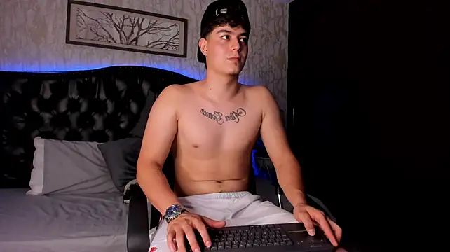 MaxCruz_