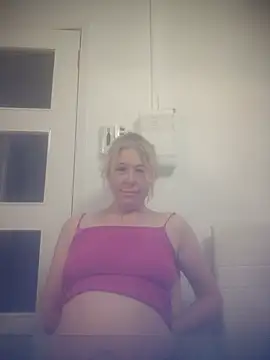 Sinful-Sarah live cam preview