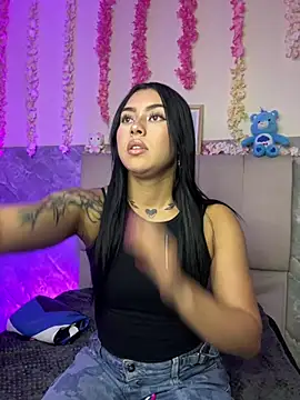 Dalila_ec live cam on StripChat