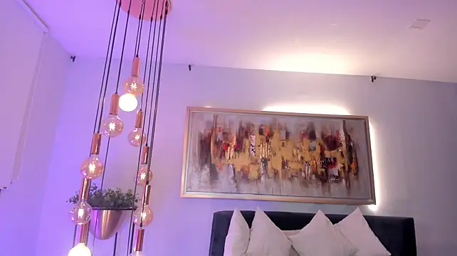 GiaFerrara live cam on StripChat