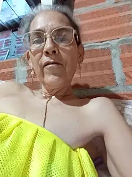 NanitaFun live cam on StripChat