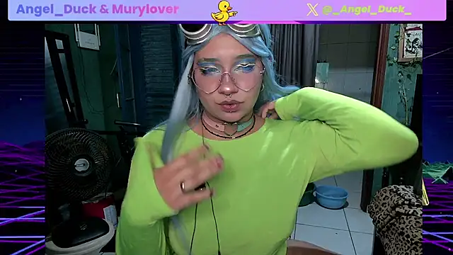 Angel_Duck live cam on StripChat