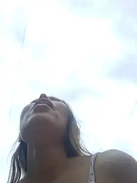 Khelmi live cam on StripChat