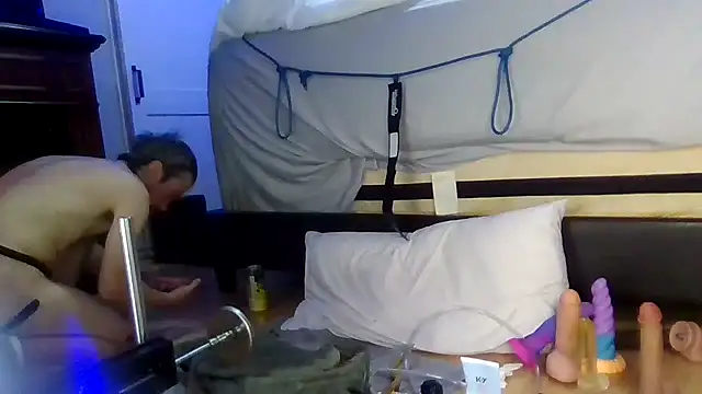 Mr-A-YourSlut webcam