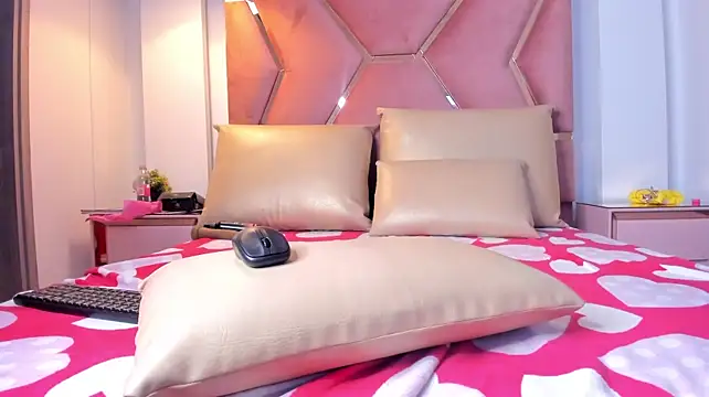 StefaniCollins live cam on StripChat