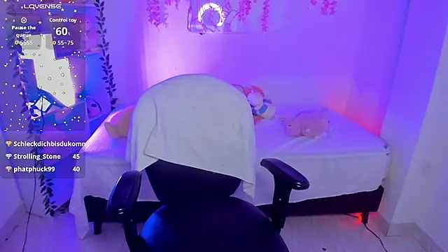 cat_kitty18_ live cam on StripChat