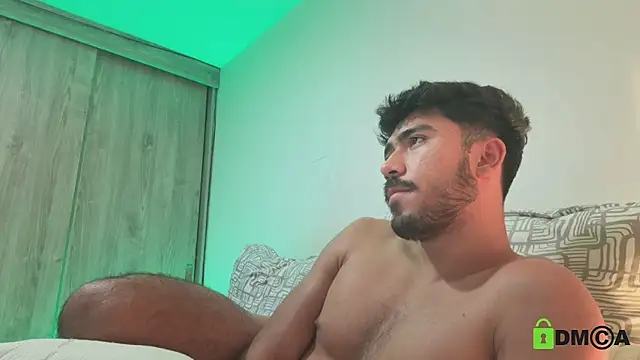 dam0n_fr0st live cam on StripChat
