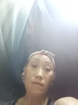 Xu-kaki live cam on StripChat