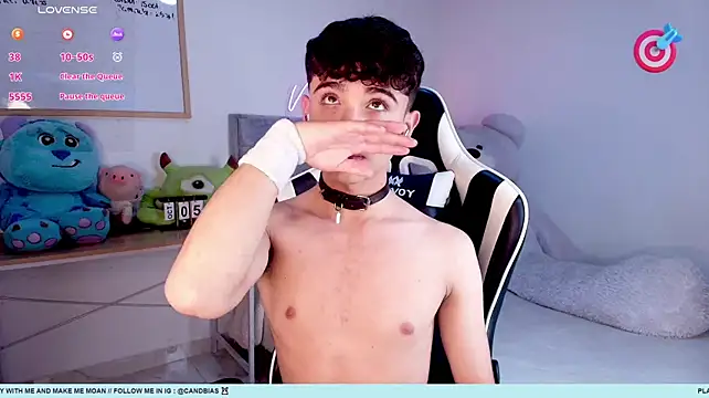 Niico_Cruz live cam on StripChat