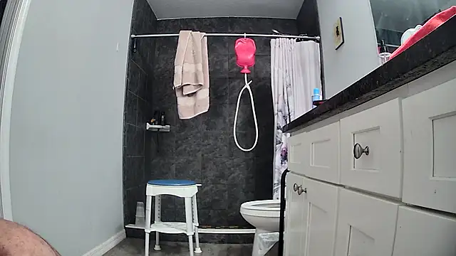 lou63ponce live cam on StripChat