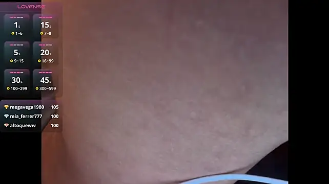 miaferrer777 live cam on StripChat