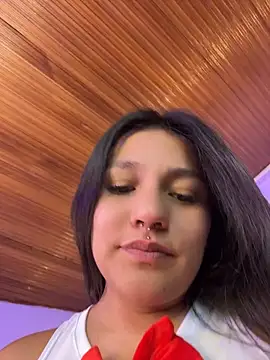 Emily_Gomezz live cam on StripChat