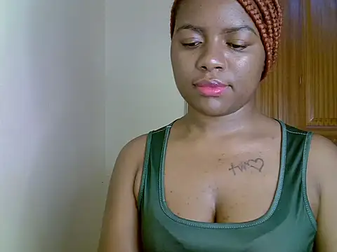 _Nightnurse1 live cam on StripChat