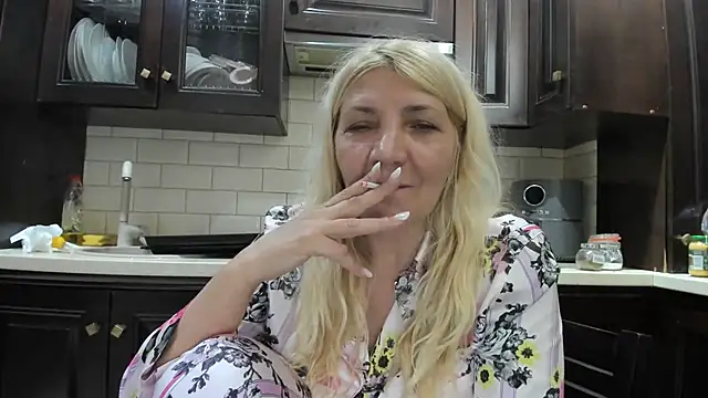 ButterflyBlondie live cam preview