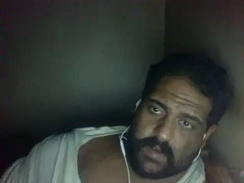 elpoop7305 live cam on StripChat