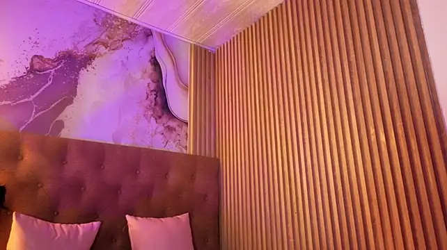 MAHYRA_TAY