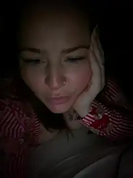 Kandi-kiss live cam preview