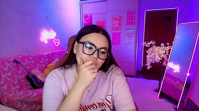 lilialil06 live cam on StripChat