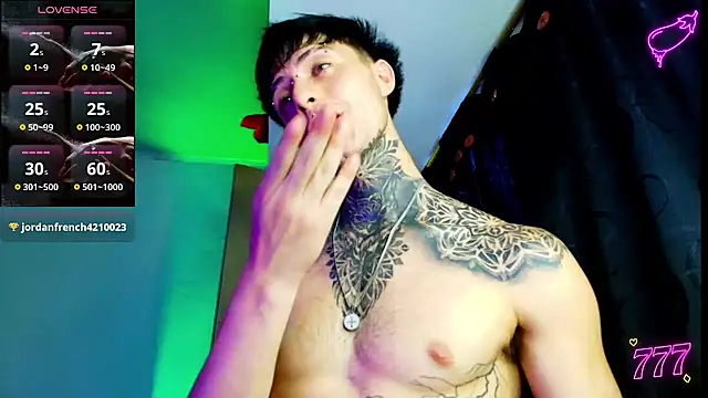 7_Saturno_7 live cam on StripChat