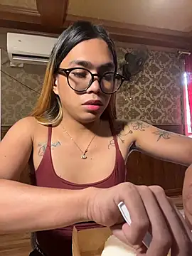 alcyone_hilton live cam on StripChat