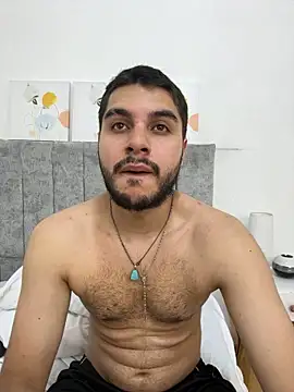 AmadeoWild live cam on StripChat
