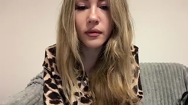 Ariselle live cam on StripChat