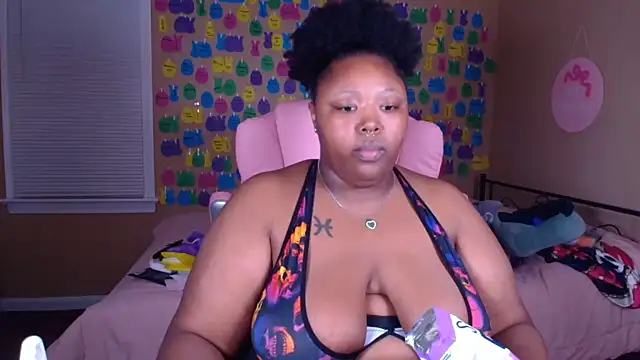 Chocolatebunnyxx96 webcam