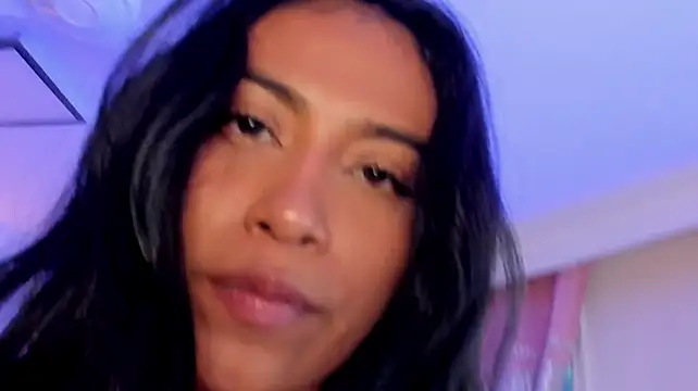 chel_moon webcam
