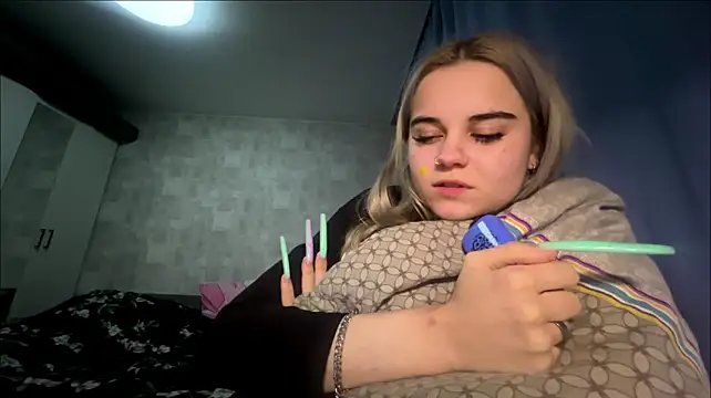RinaLii webcam