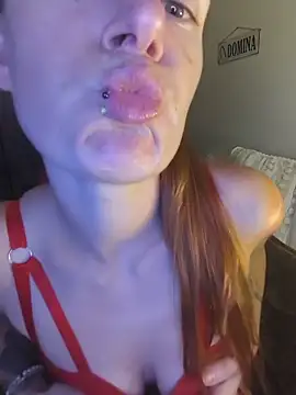 LadyDivineBTBF webcam