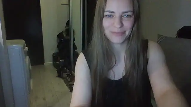 AnnaDiamond1 live cam on StripChat