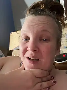 busty-bella1 live cam preview