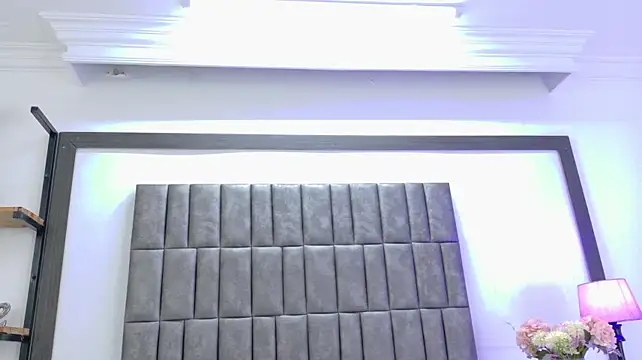 Skyler_Fox_