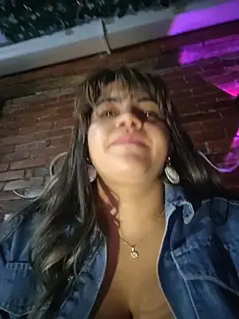 Ivy_enjoy live cam preview