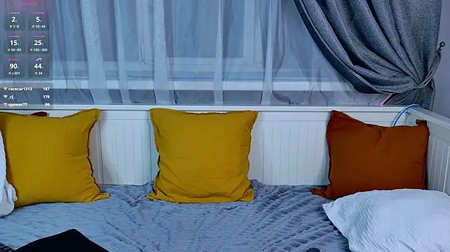 LeyaAtwood live cam preview