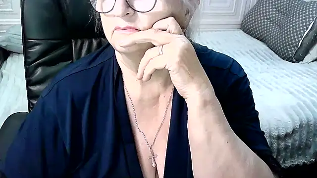LolkaAlyss live cam preview